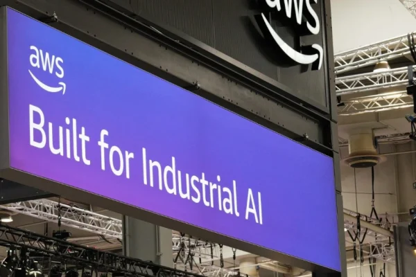 Amazon впроваджує нову мережеву архітектуру RNG для дата-центрів AWS