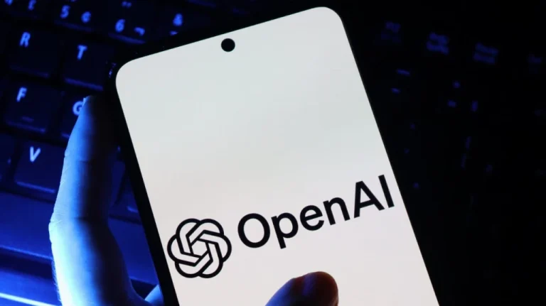 Судова тяганина Apple проти OpenAI: розширення масштабів справи